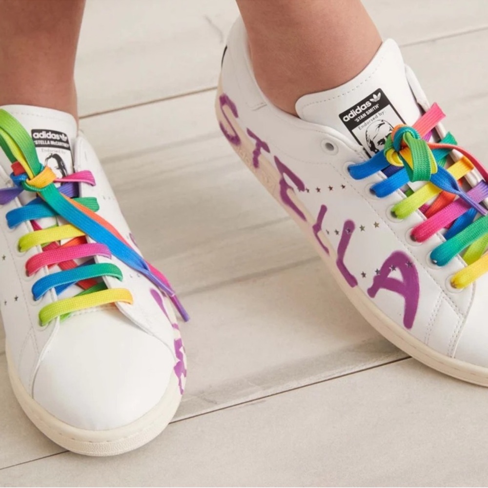 Adidas White and Blue Sneakers with Classic Silhouette